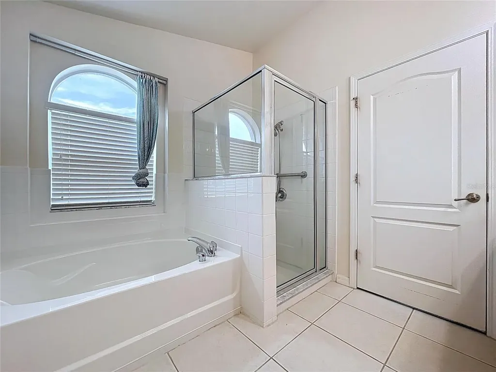 8527 Carriage Pointe Drive Gibsonton FL 33534