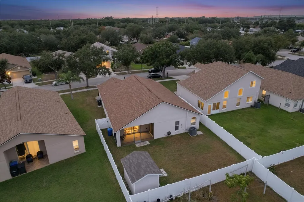 8527 Carriage Pointe Drive Gibsonton FL 33534