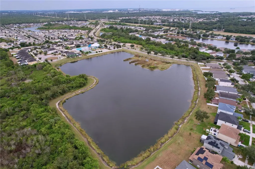 8527 Carriage Pointe Drive Gibsonton FL 33534