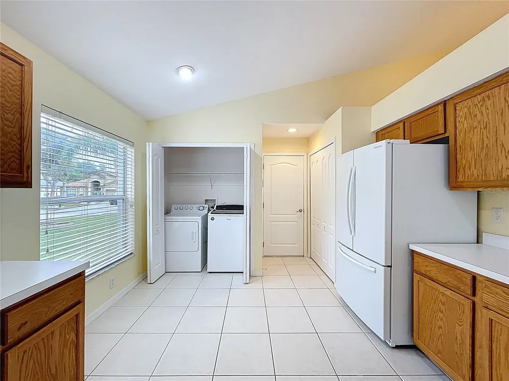 8527 Carriage Pointe Drive Gibsonton FL 33534