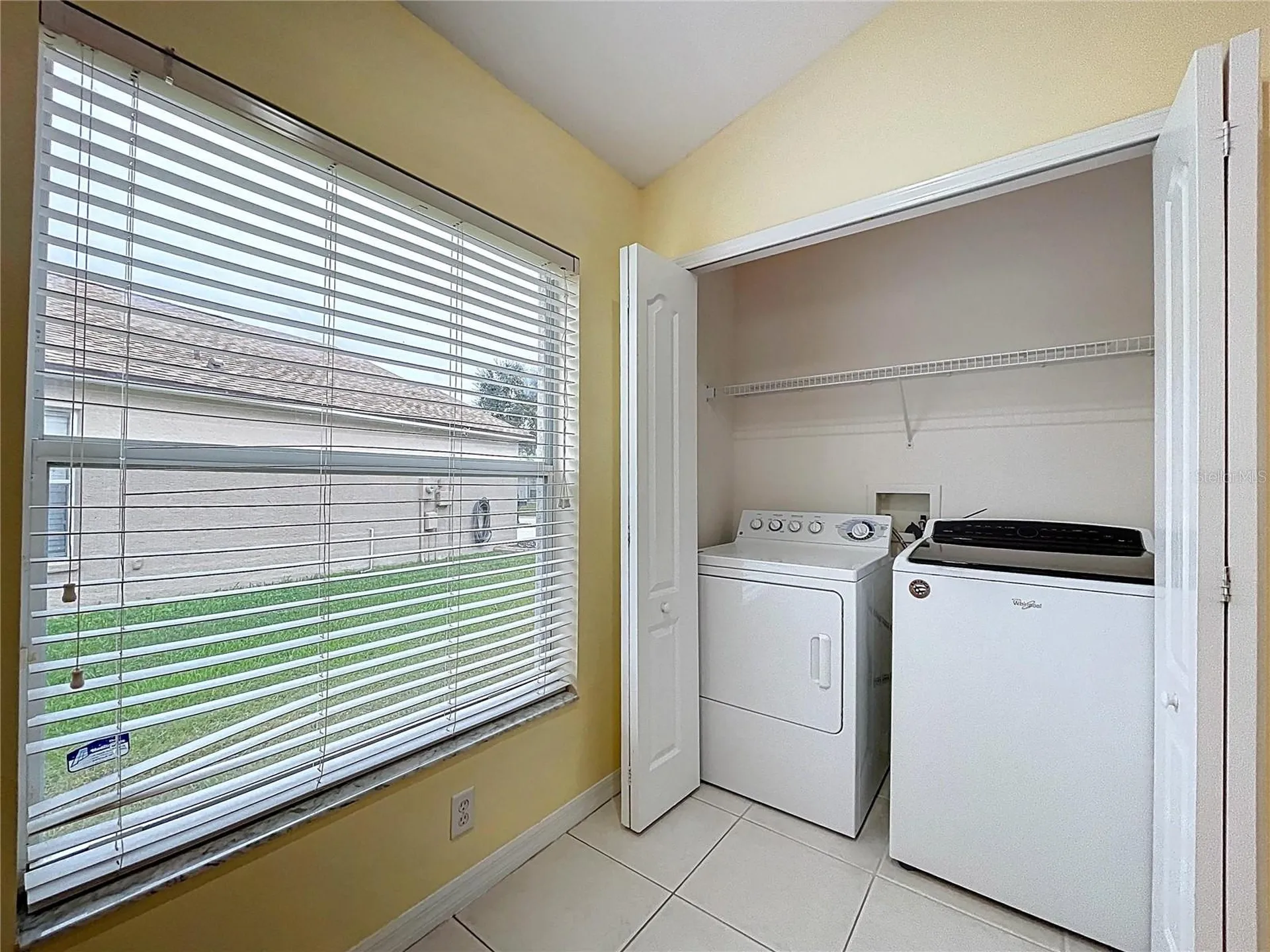 8527 Carriage Pointe Drive Gibsonton FL 33534