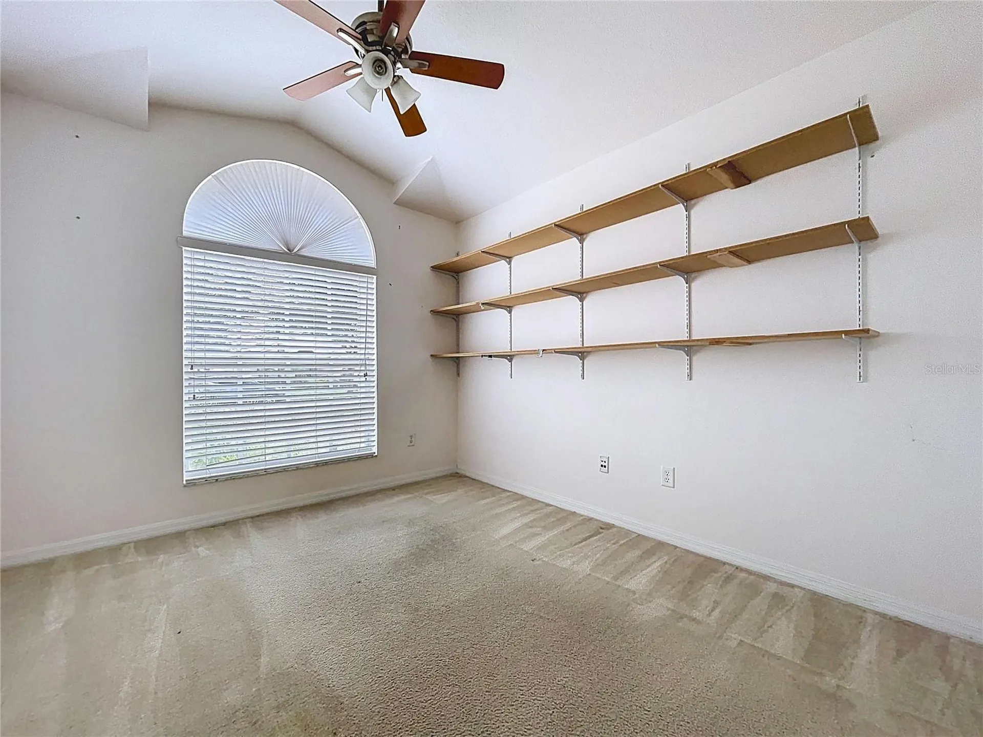8527 Carriage Pointe Drive Gibsonton FL 33534