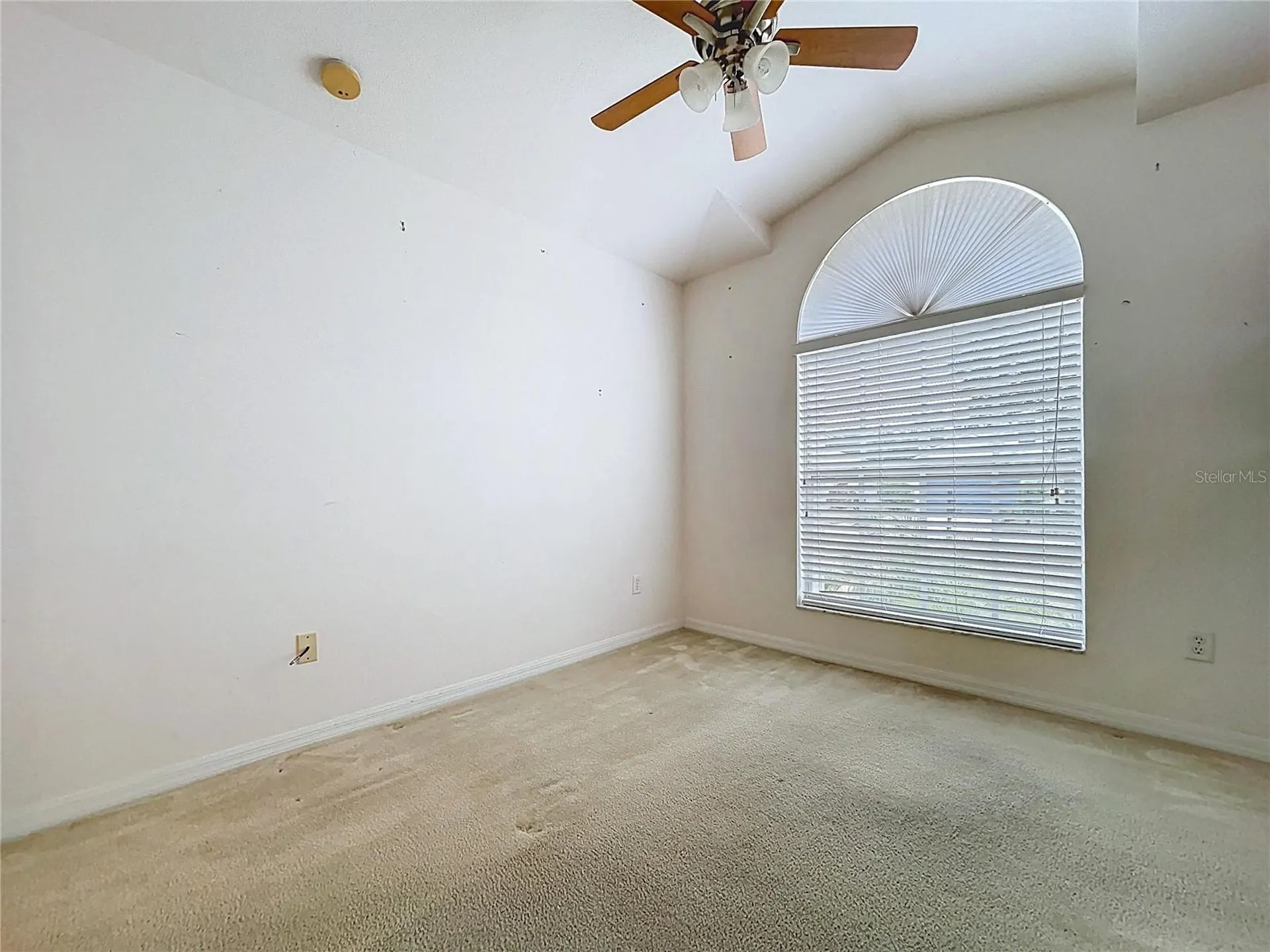 8527 Carriage Pointe Drive Gibsonton FL 33534
