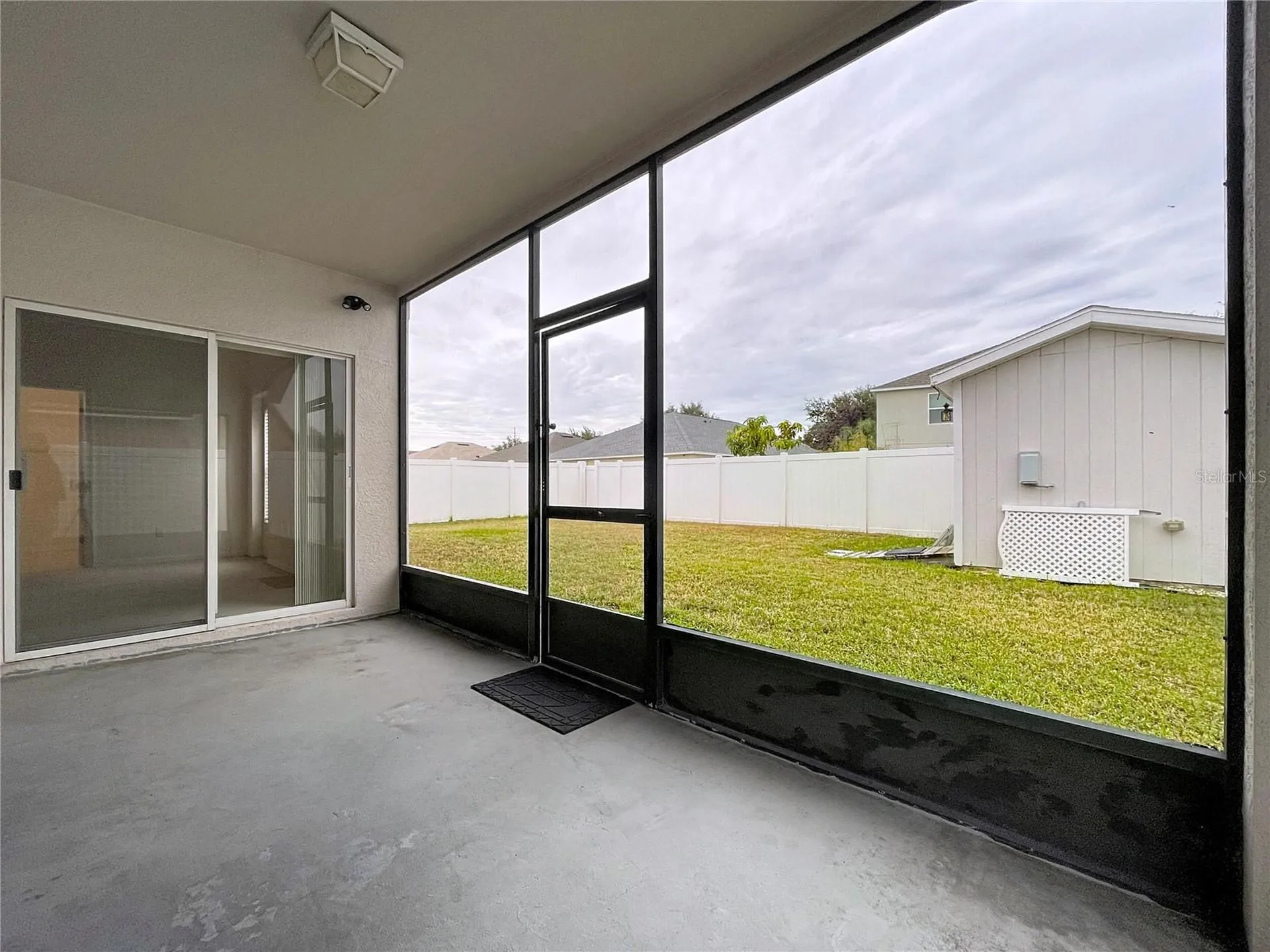8527 Carriage Pointe Drive Gibsonton FL 33534