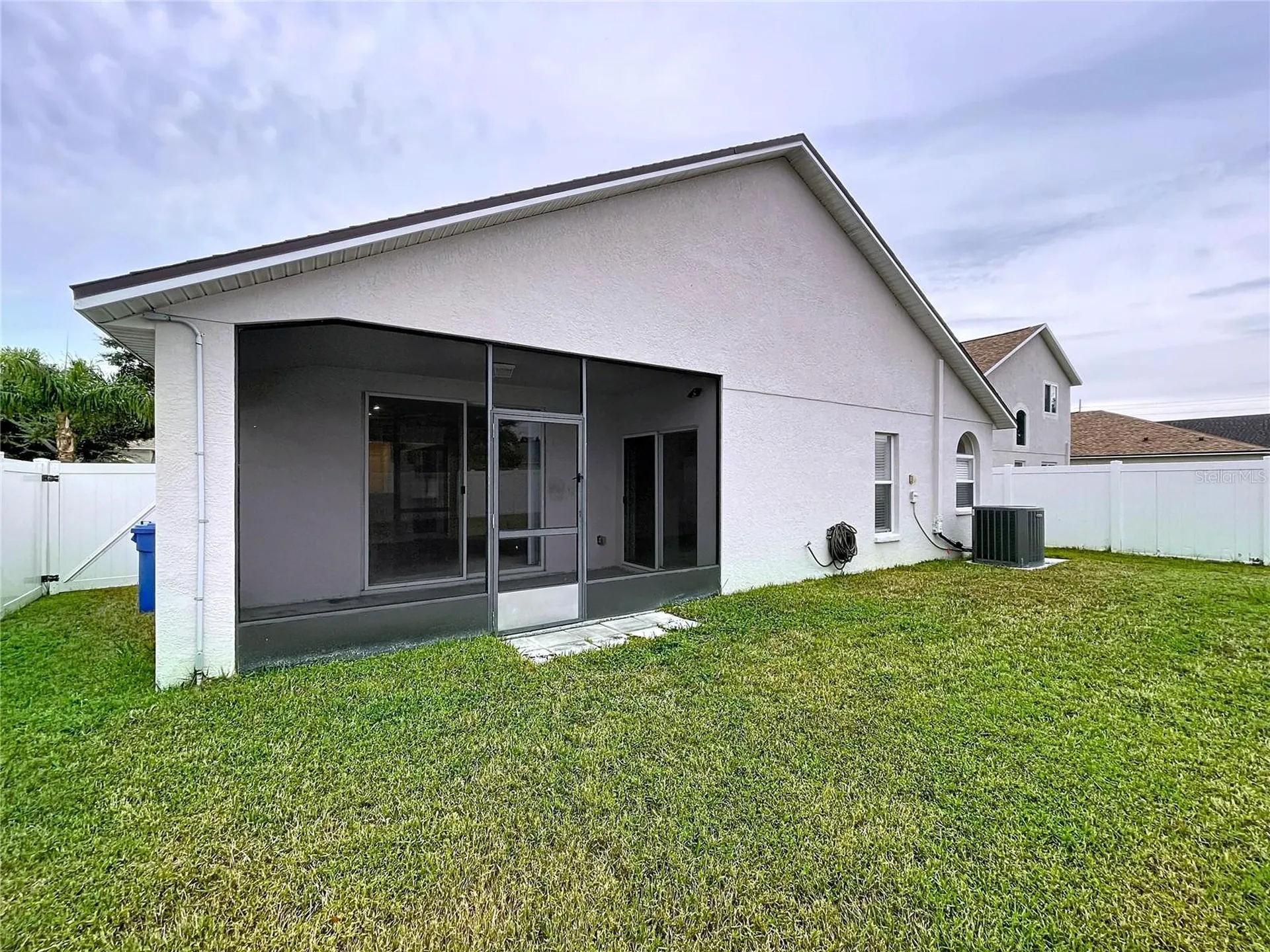 8527 Carriage Pointe Drive Gibsonton FL 33534