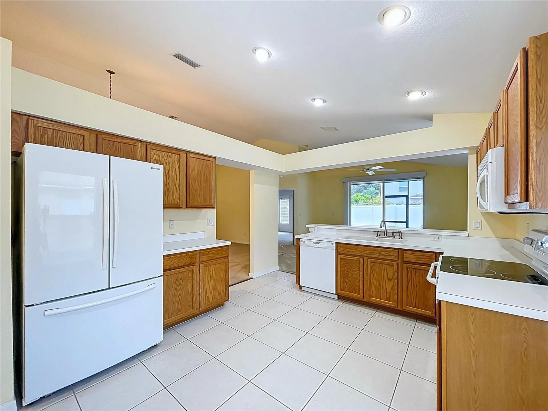 8527 Carriage Pointe Drive Gibsonton FL 33534