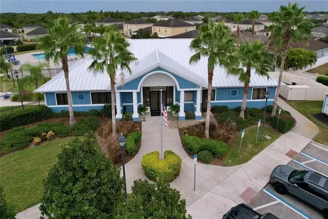 8527 Carriage Pointe Drive Gibsonton FL 33534
