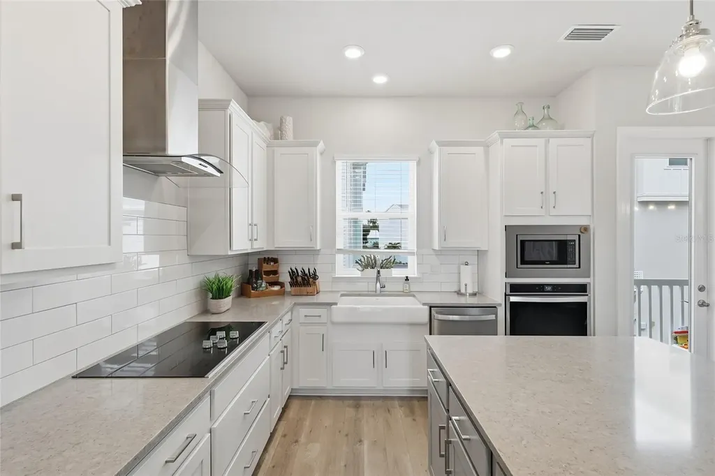 389 Gowdy Road Sarasota FL 34237