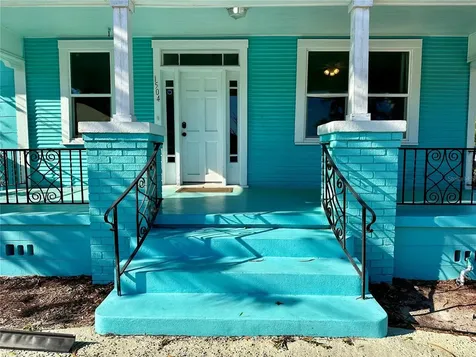 1504 E 33rd Avenue Tampa FL 33610