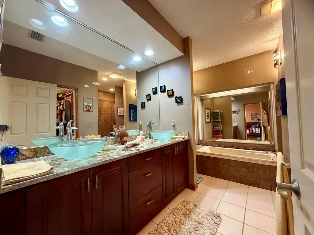 2408 89th Street NW Bradenton FL 34209