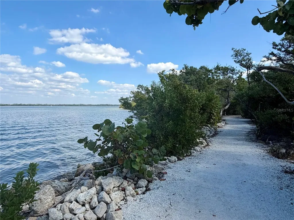 2408 89th Street NW Bradenton FL 34209
