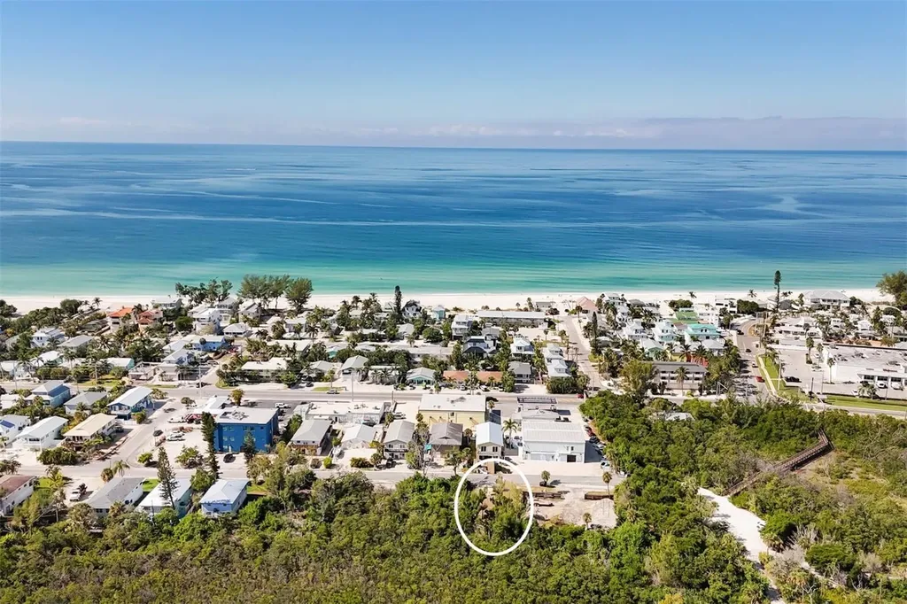 3017 Avenue C Holmes Beach FL 34217