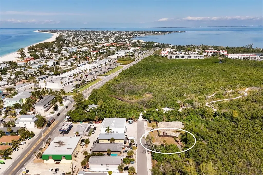 3017 Avenue C Holmes Beach FL 34217
