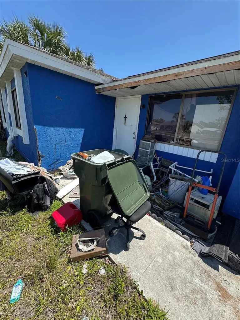 6121 Myrtlewood Road North Port FL 34287