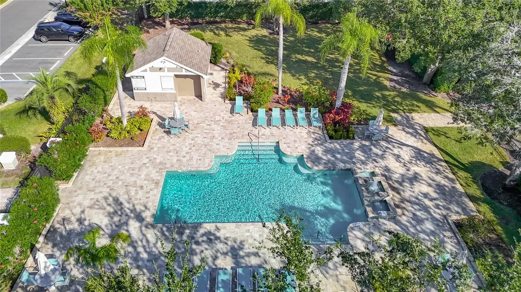 4805 Tea Rose Court Lutz FL 33558