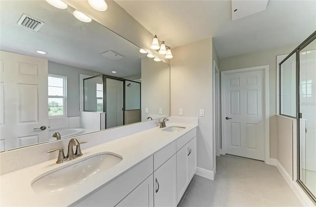 9723 Surrey Rose Drive San Antonio FL 33576