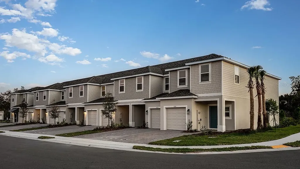 2978 Canary Avenue Davenport FL 33837