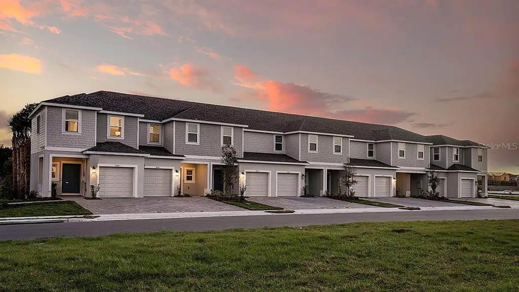 2978 Canary Avenue Davenport FL 33837