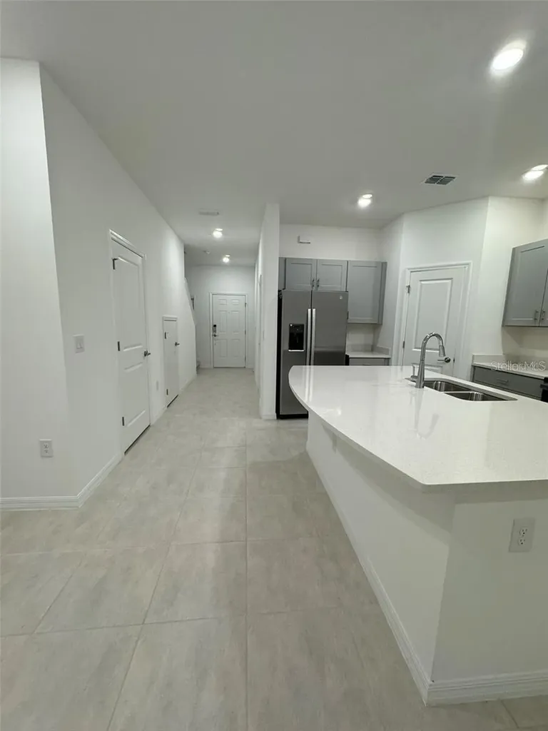 2978 Canary Avenue Davenport FL 33837