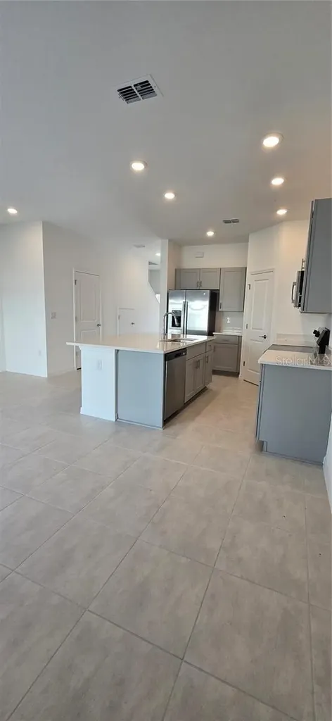 2978 Canary Avenue Davenport FL 33837
