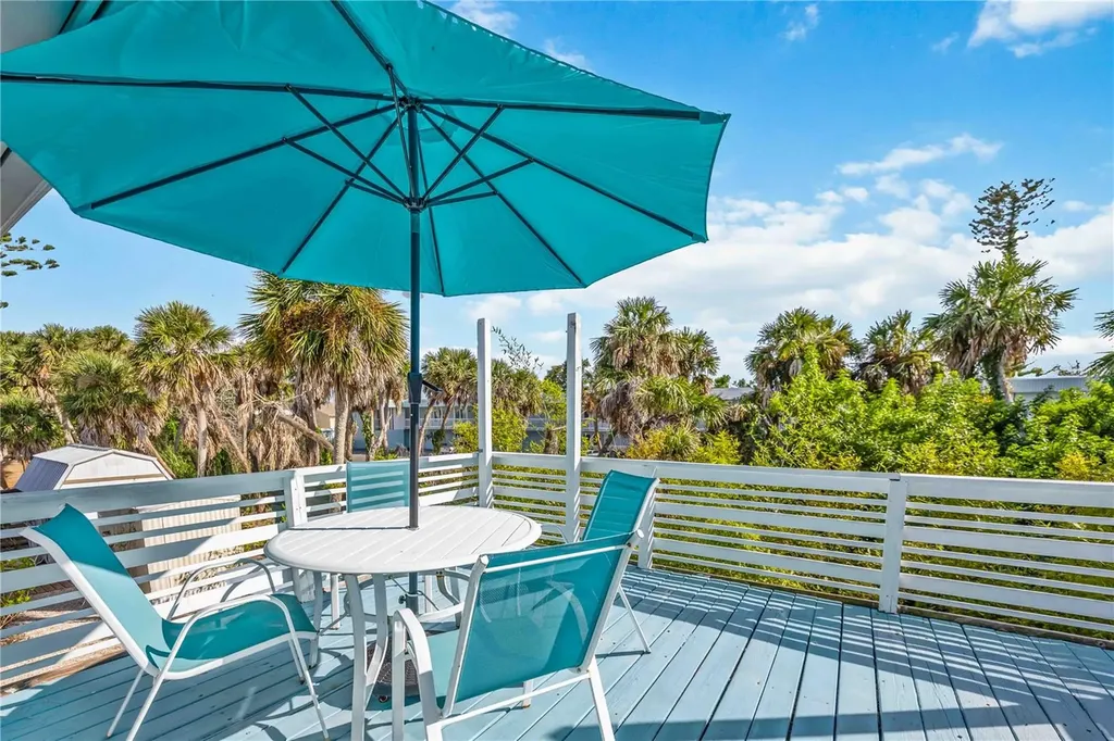 5075 N Beach Road Englewood FL 34223