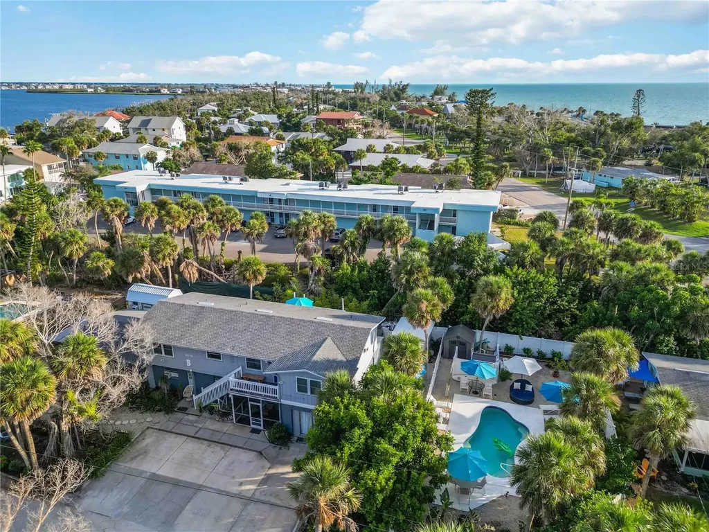 5075 N Beach Road Englewood FL 34223