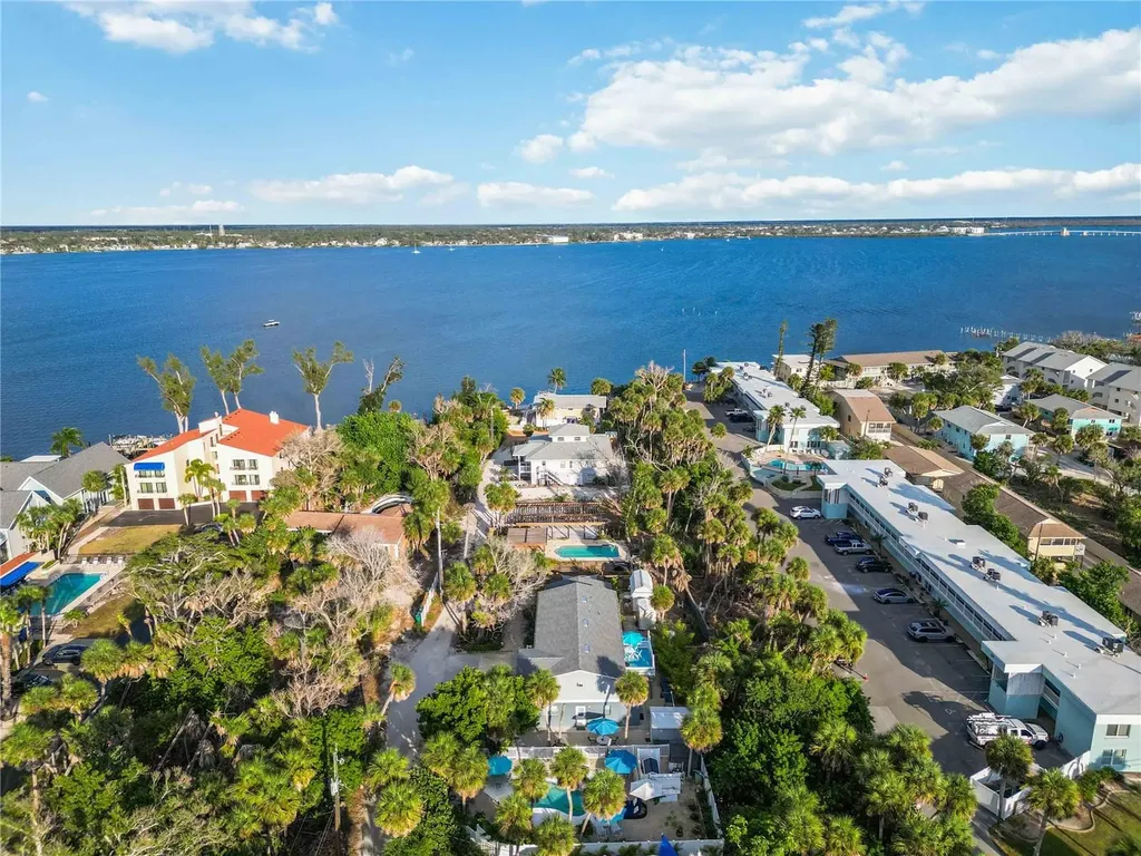 5075 N Beach Road Englewood FL 34223