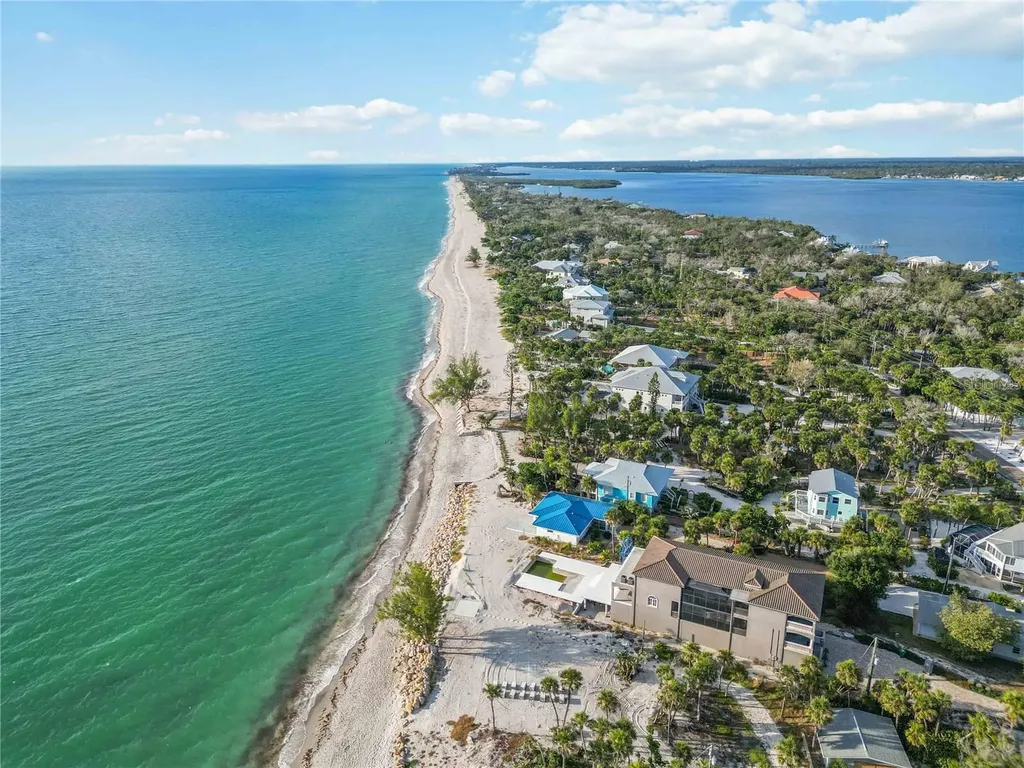 5075 N Beach Road Englewood FL 34223