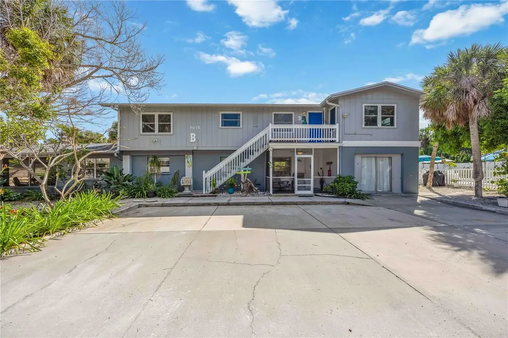 5075 N Beach Road Englewood FL 34223