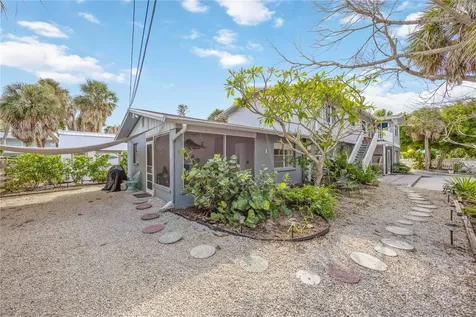 5075 N Beach Road Englewood FL 34223
