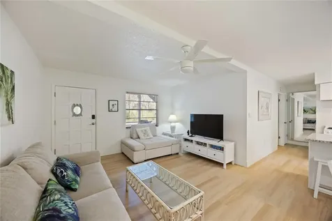 5075 N Beach Road Englewood FL 34223