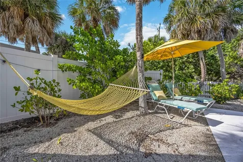 5075 N Beach Road Englewood FL 34223