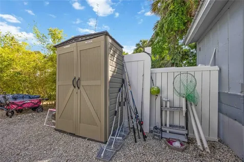 5075 N Beach Road Englewood FL 34223