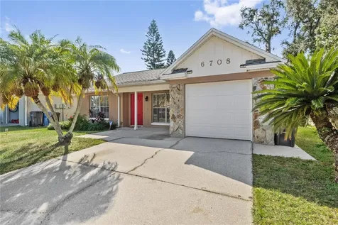 6708 Swain Avenue Tampa FL 33625