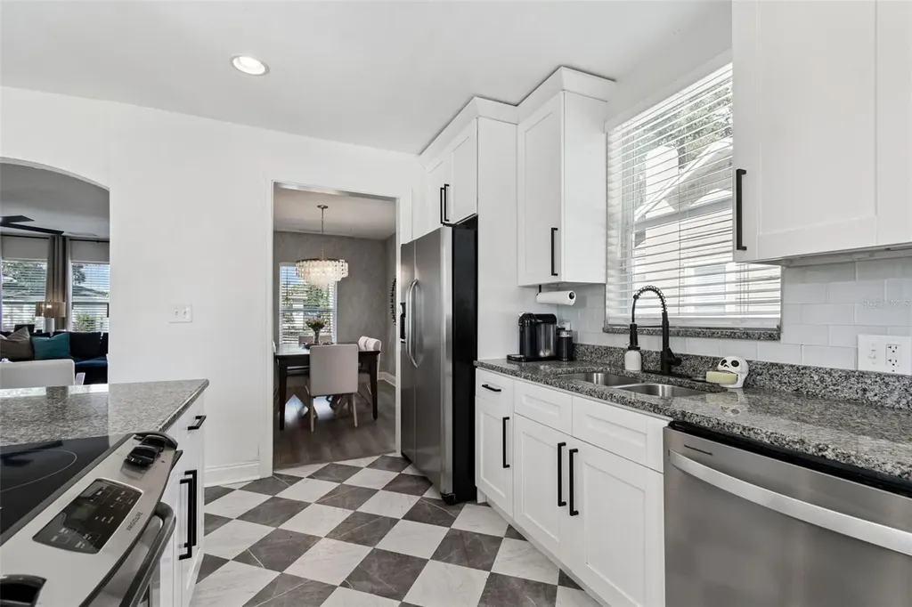 3330 8th Avenue N St Petersburg FL 33713