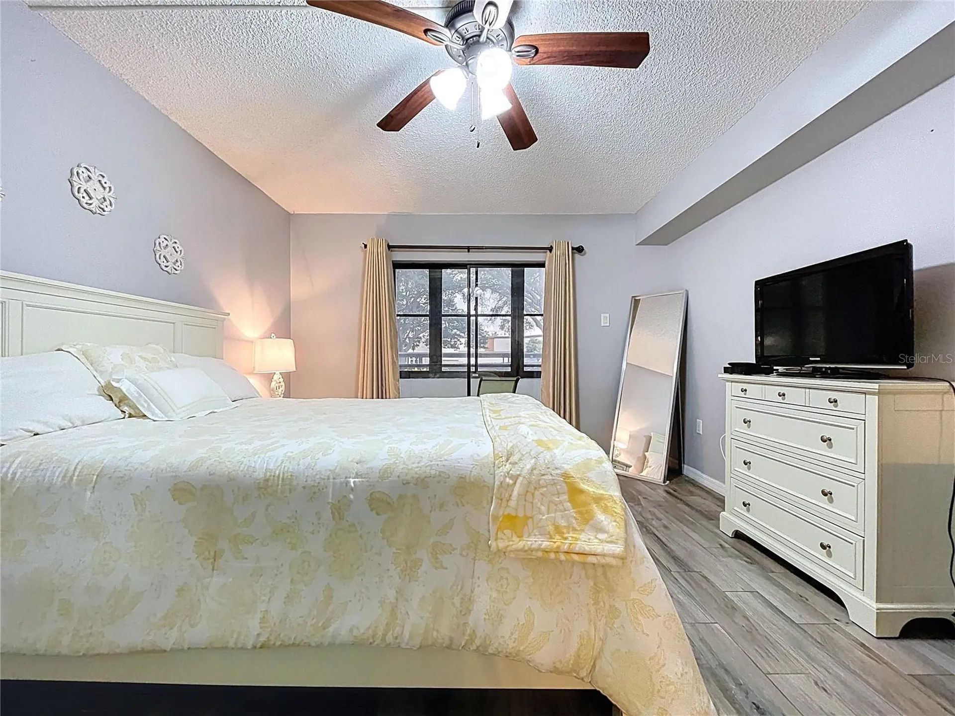 2587 Countryside Boulevard Clearwater FL 33761