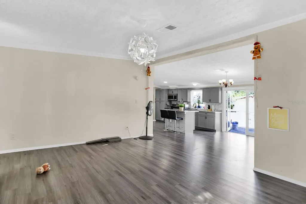 231 Water Oak Lane Davenport FL 33837