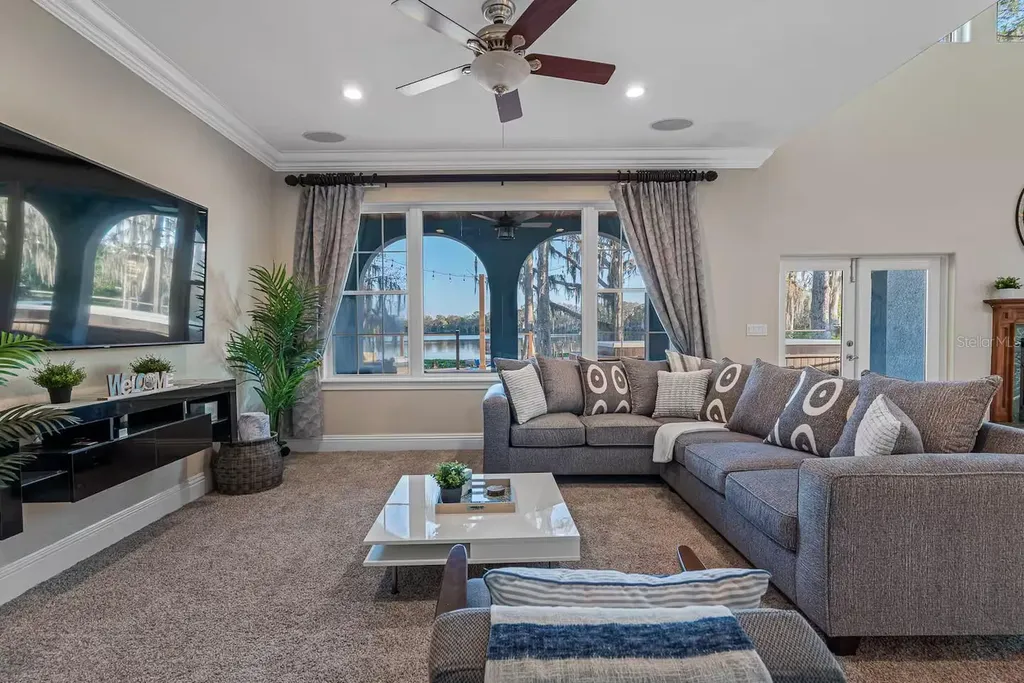 151 Lakeside Drive Sanford FL 32773