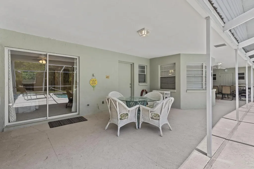 1895 Buccaneer Circle Sarasota FL 34231