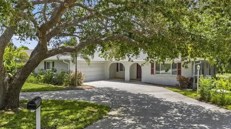 1895 Buccaneer Circle Sarasota FL 34231