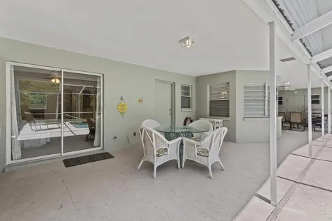 1895 Buccaneer Circle Sarasota FL 34231