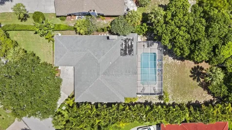 1895 Buccaneer Circle Sarasota FL 34231