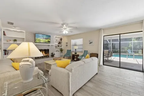1895 Buccaneer Circle Sarasota FL 34231