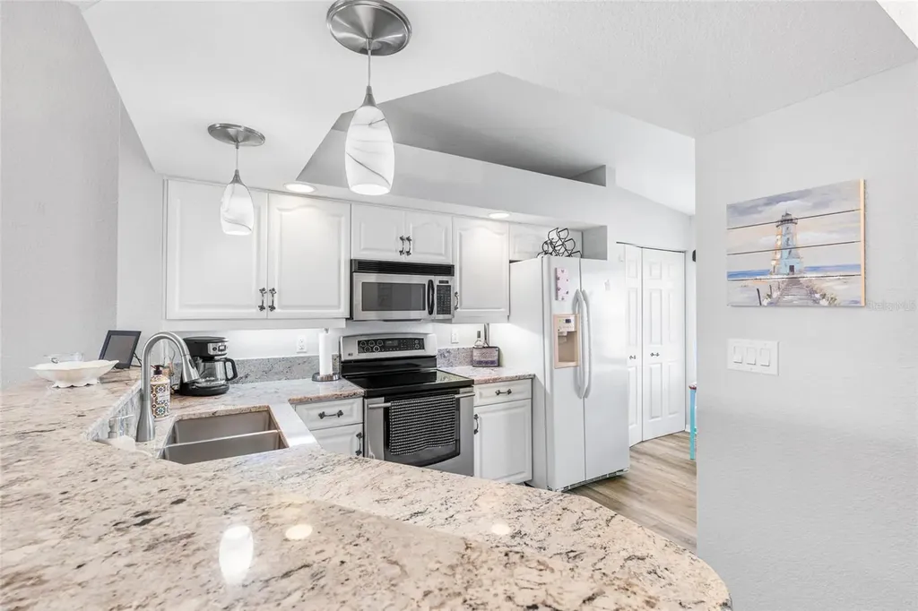5725 Greenwood Avenue North Port FL 34287
