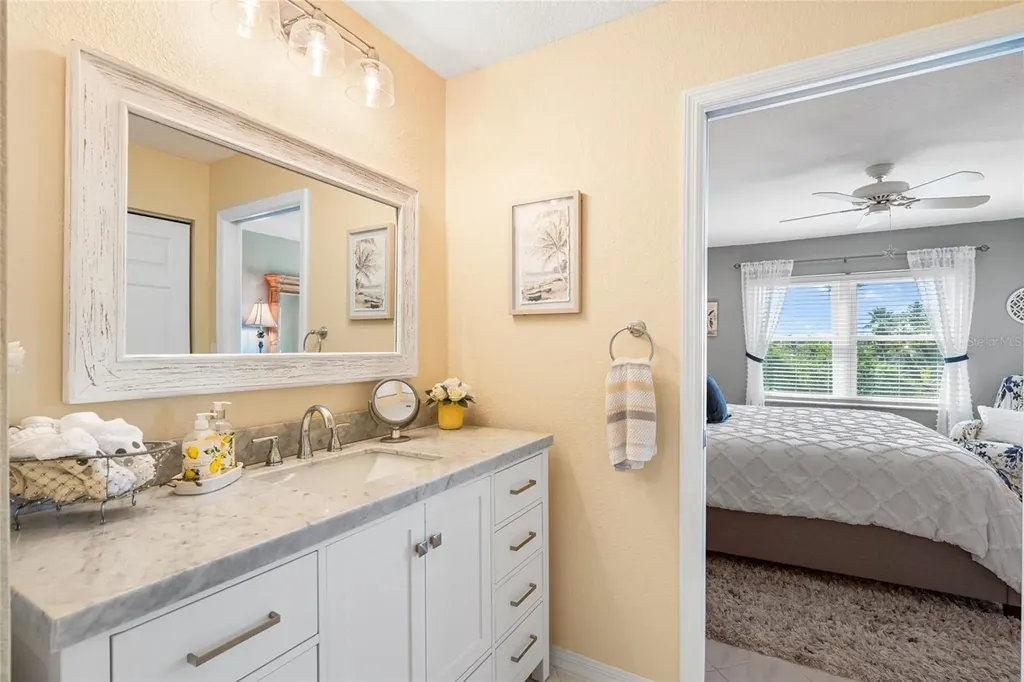 5725 Greenwood Avenue North Port FL 34287