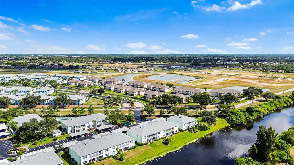 5725 Greenwood Avenue North Port FL 34287