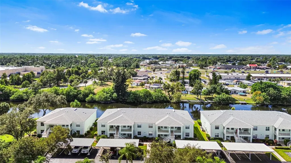 5725 Greenwood Avenue North Port FL 34287