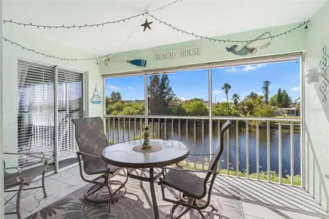 5725 Greenwood Avenue North Port FL 34287