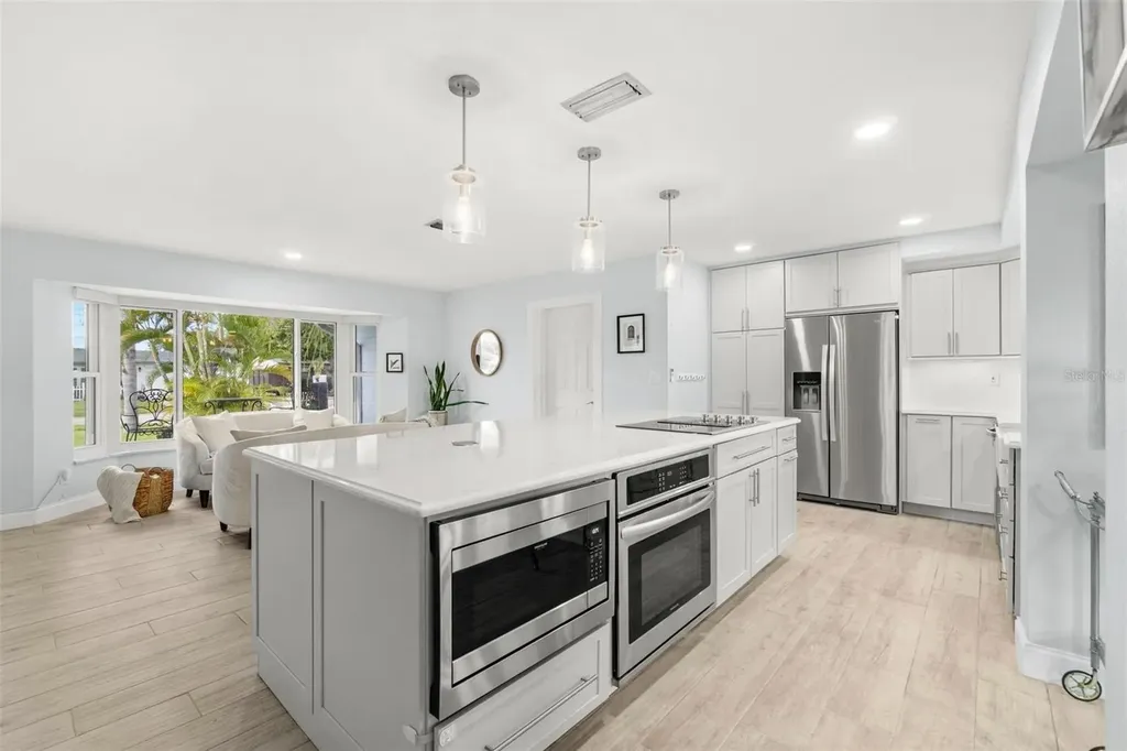 3159 61st Lane N St Petersburg FL 33710