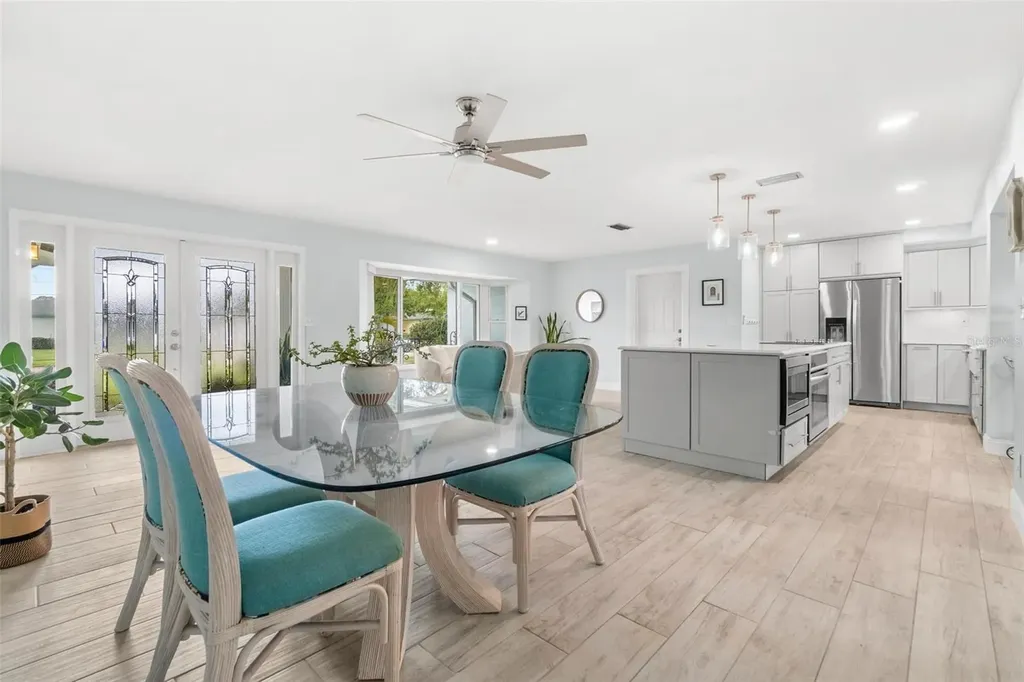 3159 61st Lane N St Petersburg FL 33710